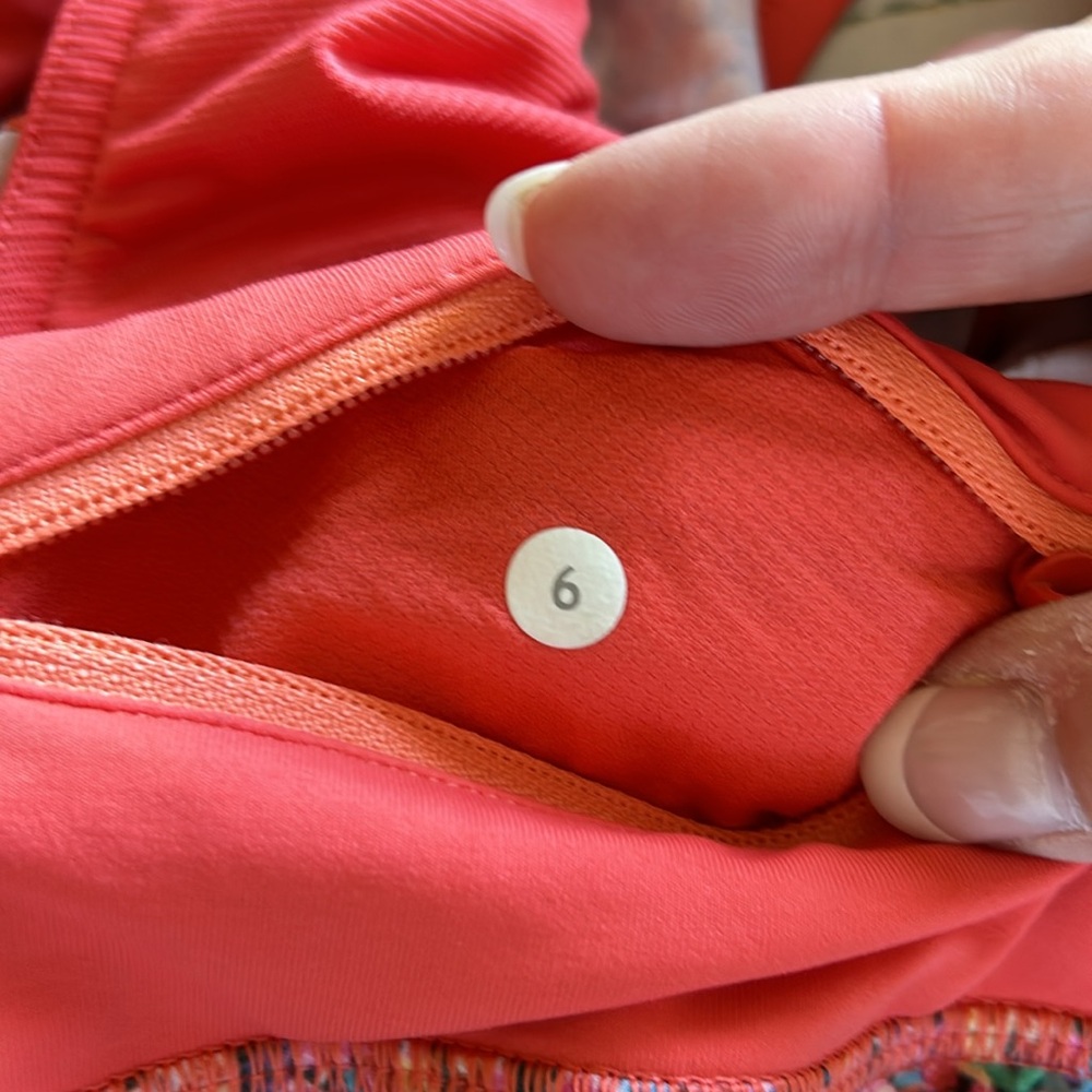 Lululemon Speed Short 2.5” Size 6 Prism‎ Petal Multi/Aromic Red (Coral) - Picture 7 of 10